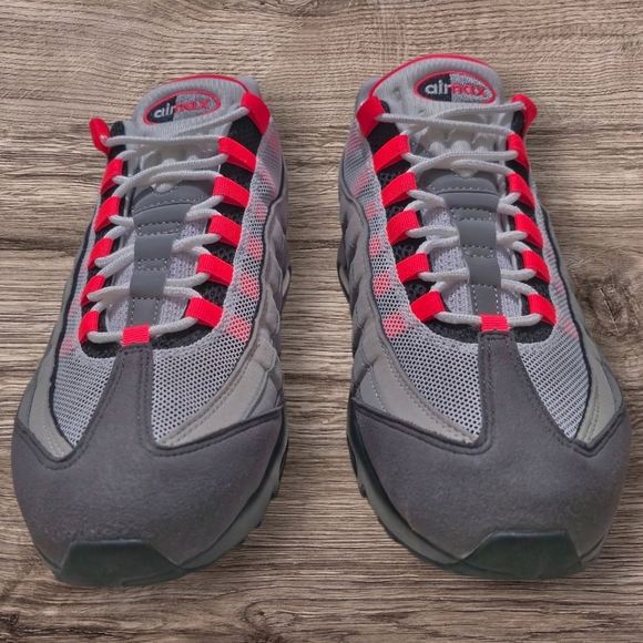 DS Nike Air Max 95 OG 'Solar Red' - Men's Size 12 - New with Box & Receipt - Picture 3 of 8